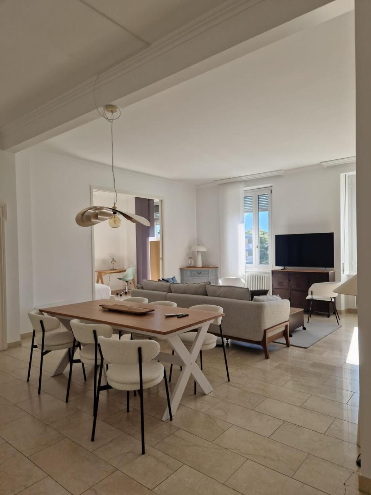 Magnolia - High Standing Floor Apartamento